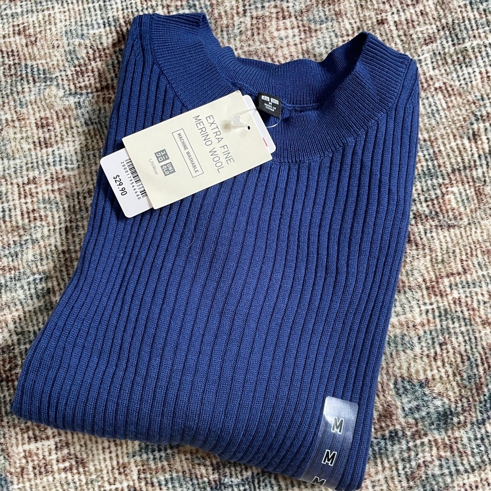 Uniqlo Short Sleeve Merino Sweater